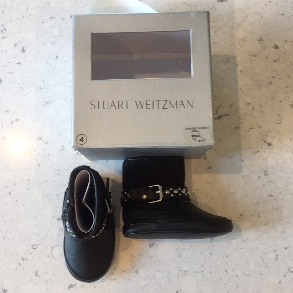 Stuart Weitzman toddler black stud boot Crib shoe